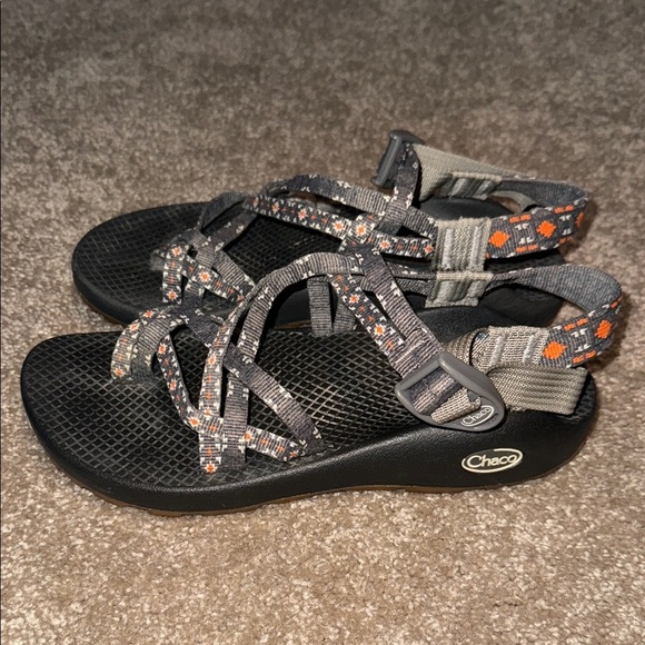 Chaco Women's Gray and Orange Sandals - size 7 - Picture 4 of 8